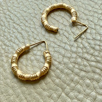Vintage Italian 18k Bamboo pattern Gold Hoop Earrings – 1 inch diameter