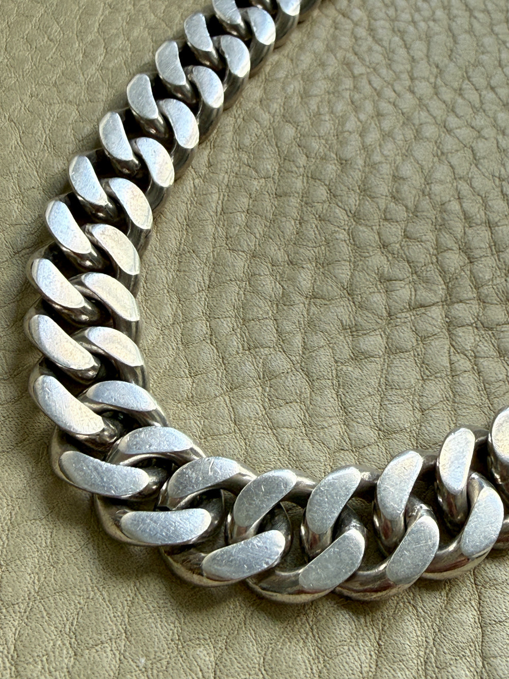 158 gram Vintage Colombian Solid Silver Curb Link Chain Necklace – 18 Inch Length