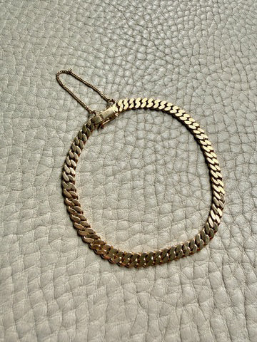 Midcentury era 18k Gold Pressed Curb Bracelet with Safety Chain – 7.5 inch length