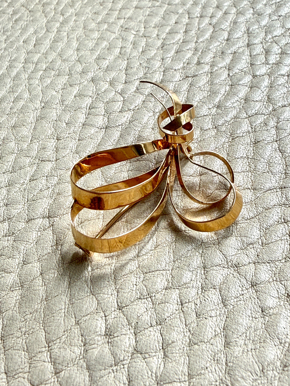 1954 Vintage Swedish 18k Gold Ribbon Brooch - 1.3 inch