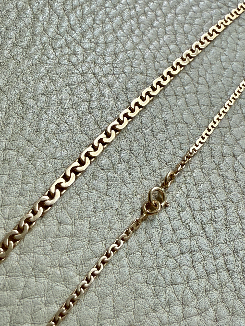 Vintage 18k gold Virola Link Necklace - Graduated width - 17.4 inch length