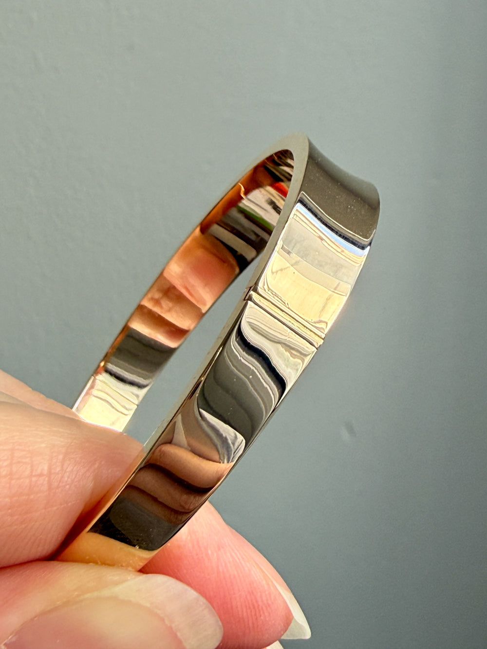 1960s era Vintage Danish 14k Gold Hinged Bangle Bracelet – 7 inch Interior Circumference