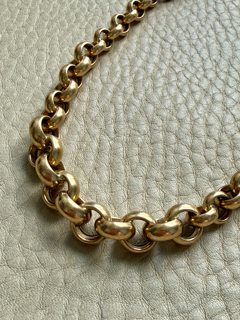 Vintage Chubby Graduated Rolo Link Necklace 18k Gold – 18.25 Inch Length