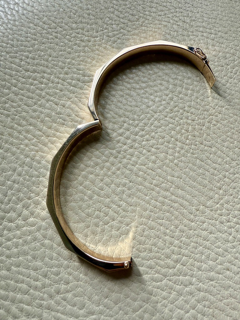 SPECTACULAR!! 10 Sided Geometric Hinged Bangle in 14k Yellow Gold - 1970s era - by Fleming Lund- 6.75 inch