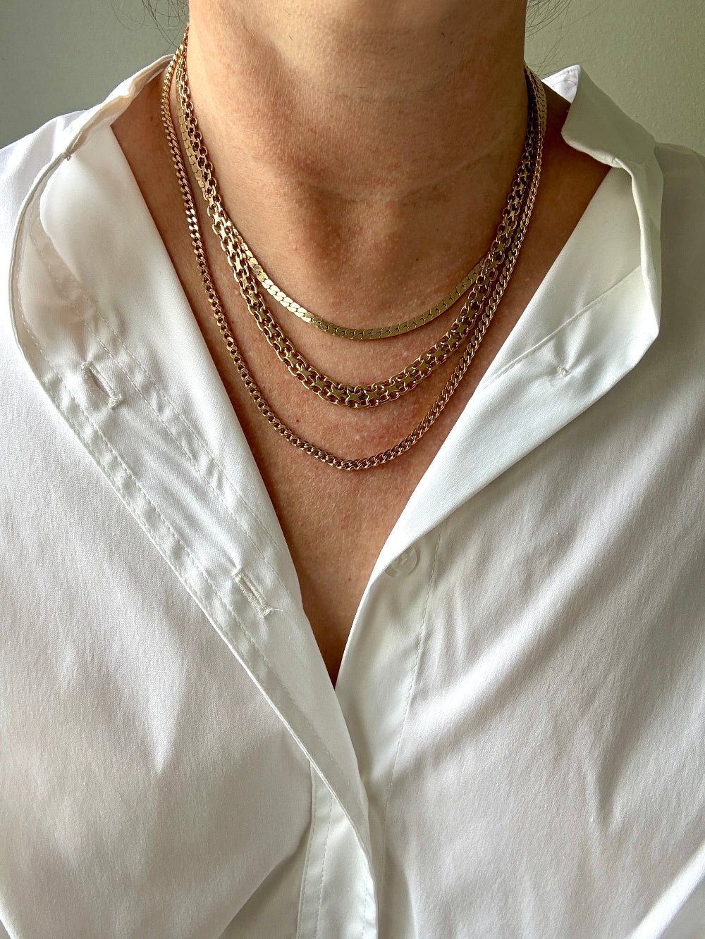 EXCELLENT! Vintage Italian 18k gold special tight curb chain mirrored necklace by Balestra- 17 inch length