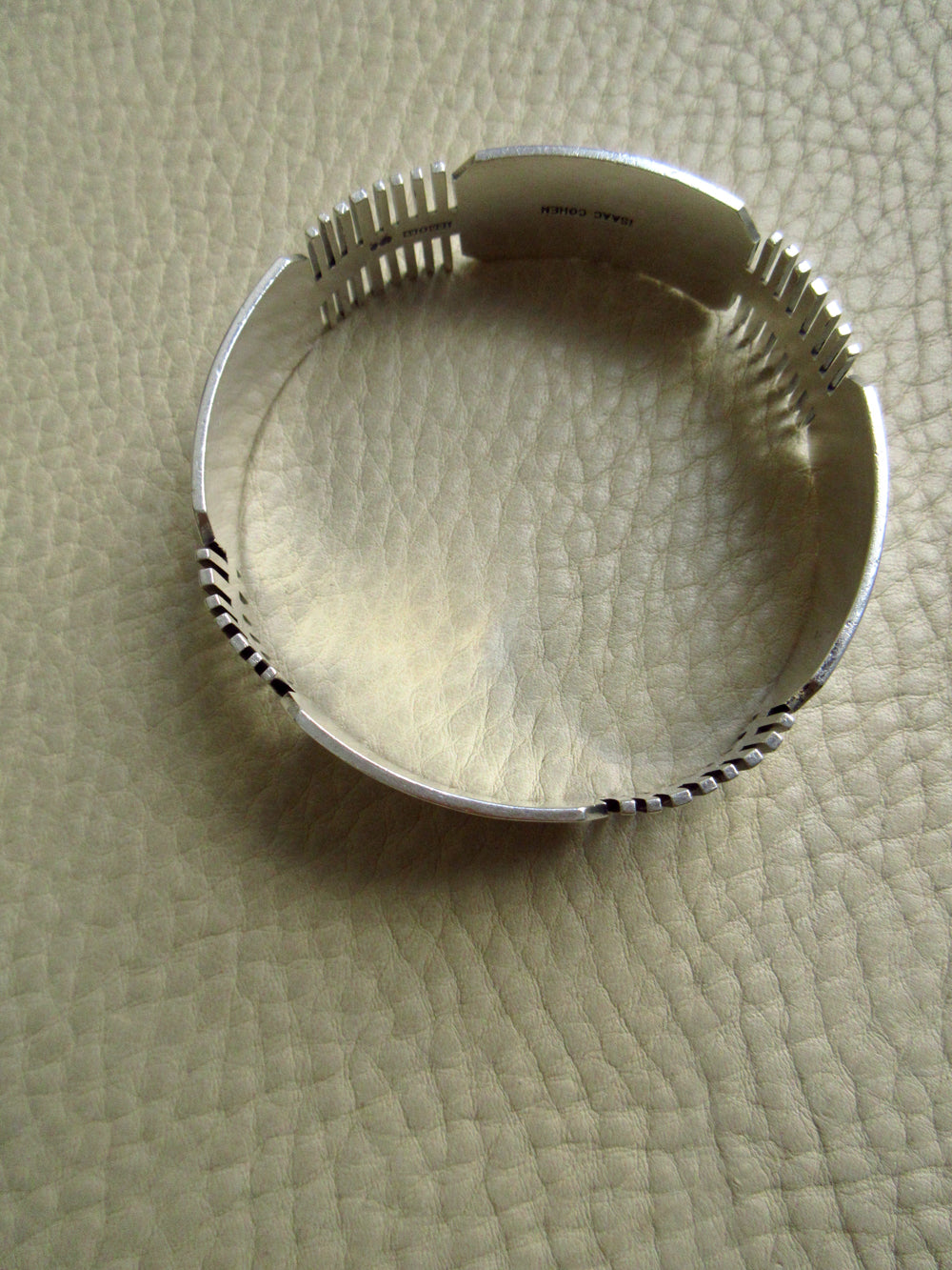 1967 Isaac Cohen signed Bangle Bracelet in 50g Sterling Silver – 8.1 inch interior circumference