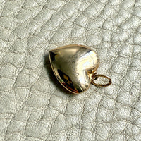 18k gold vintage charm or pendant - Puffy Heart 13.3mm width