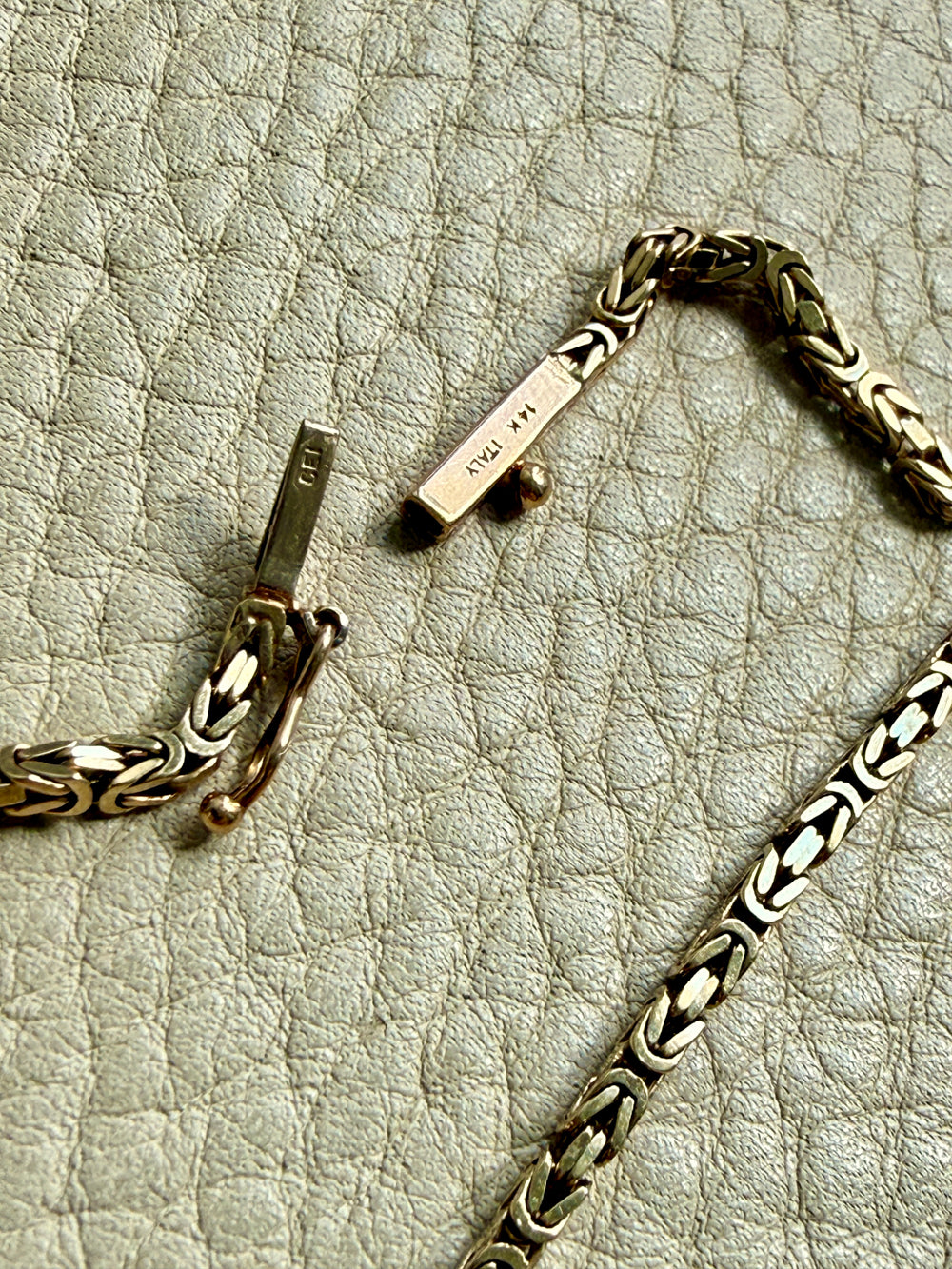 VERY FINE Vintage Byzantine Link Necklace in 14k gold - 19.5 length