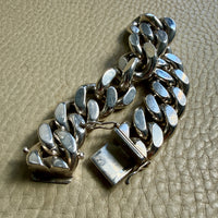 CHONK! 1976 SOLID Weighty 160 gram! Silver Curb Link Bracelet - 6.75 inch interior circumference