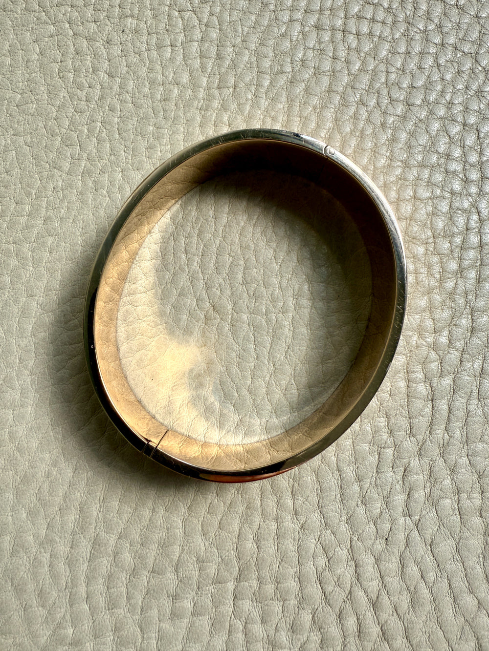 Unique! Architectural Wide 14k Gold Hinged Bangle with Linear Grooves - 6.9 inch oval interior circumference