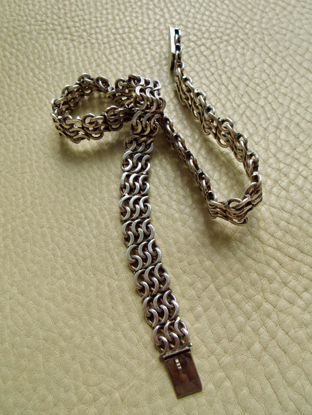 1963 Vintage Swedish Silver Crescent Link Collar Necklace – 16 inch Length