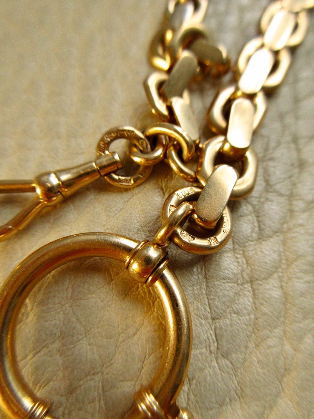 1930s Swedish Vintage 18k Gold Chunky Wide Watch Chain Bracelet or Necklace Extender with Bolt Clasp