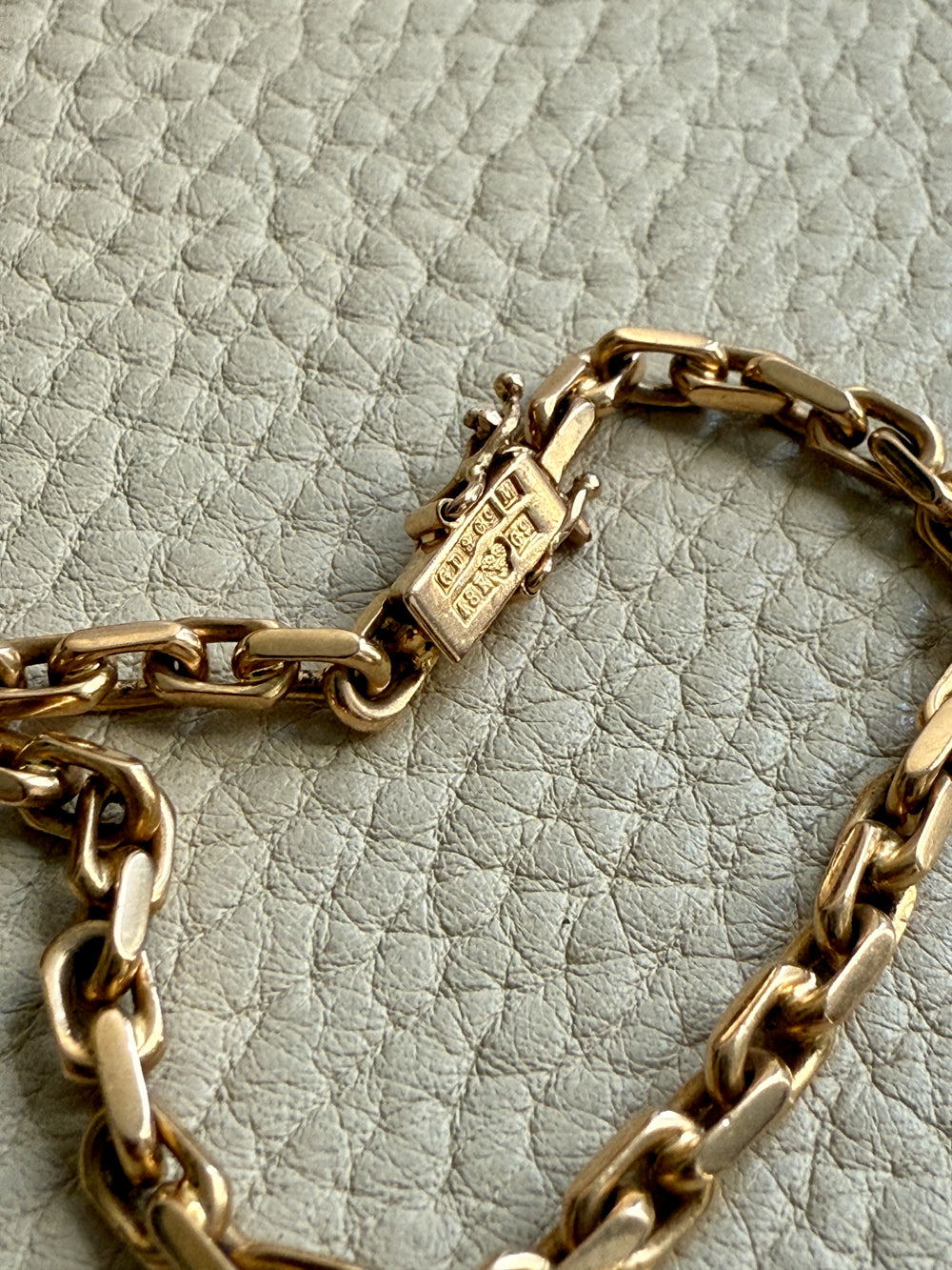 1953 Swedish Vintage 18k Gold Biker Link Bracelet 3.6mm width - 7.3 inch length