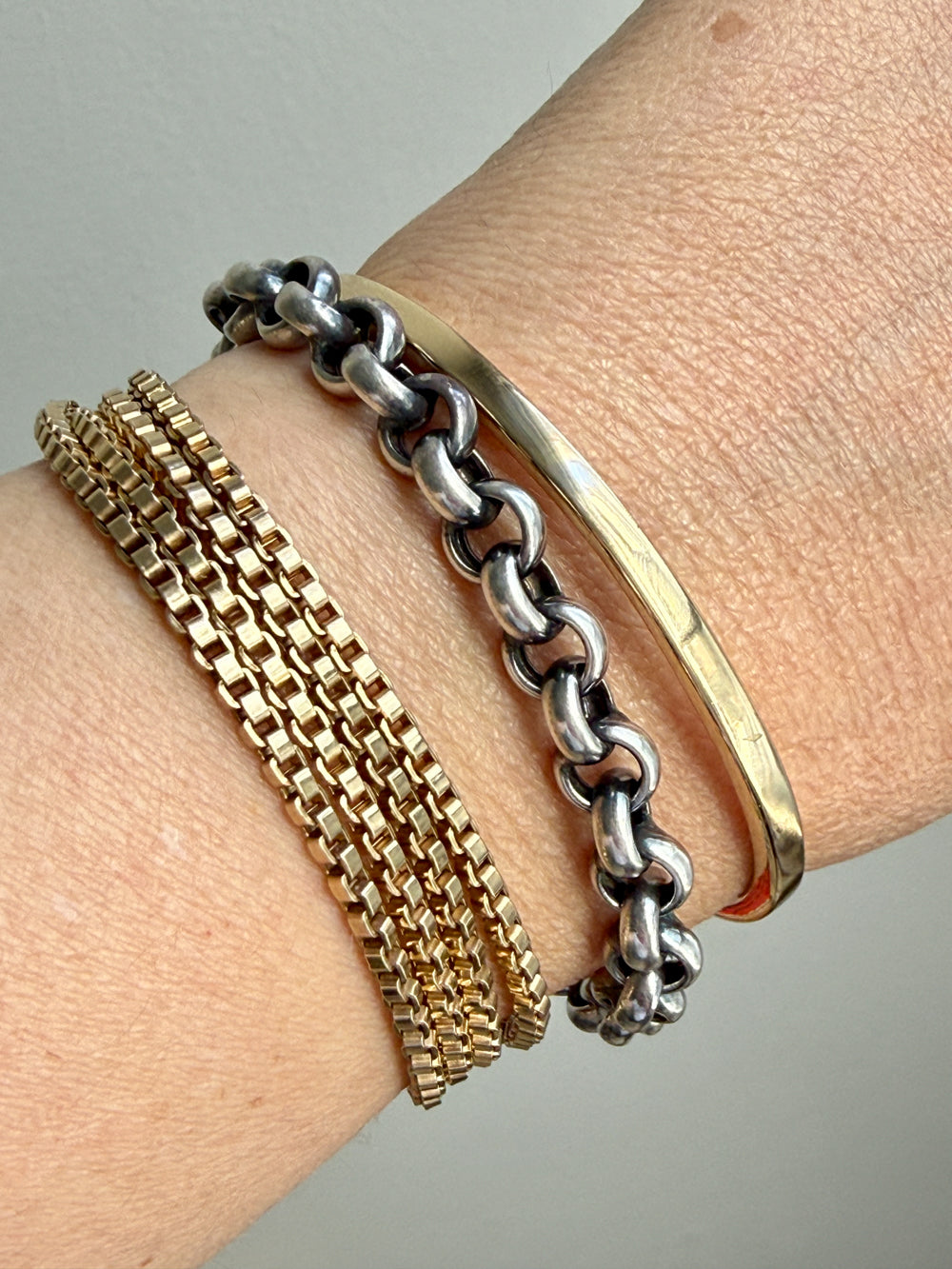 Vintage Silver Rolo Link Bracelet with Bolt Clasp - 7.5 inch length