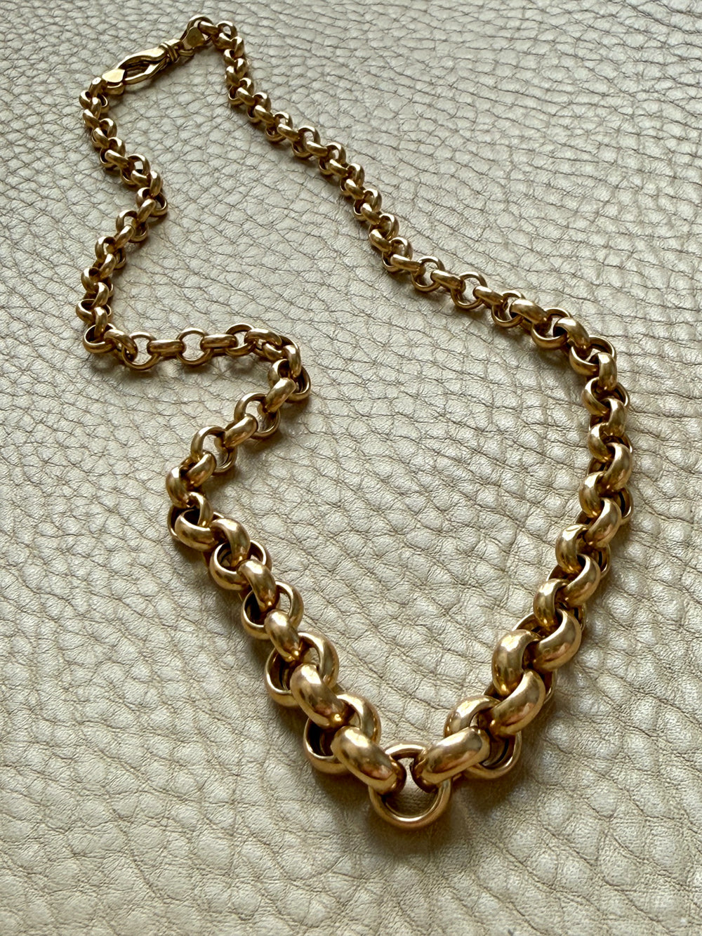 Vintage Chubby Graduated Rolo Link Necklace 18k Gold – 18.25 Inch Length