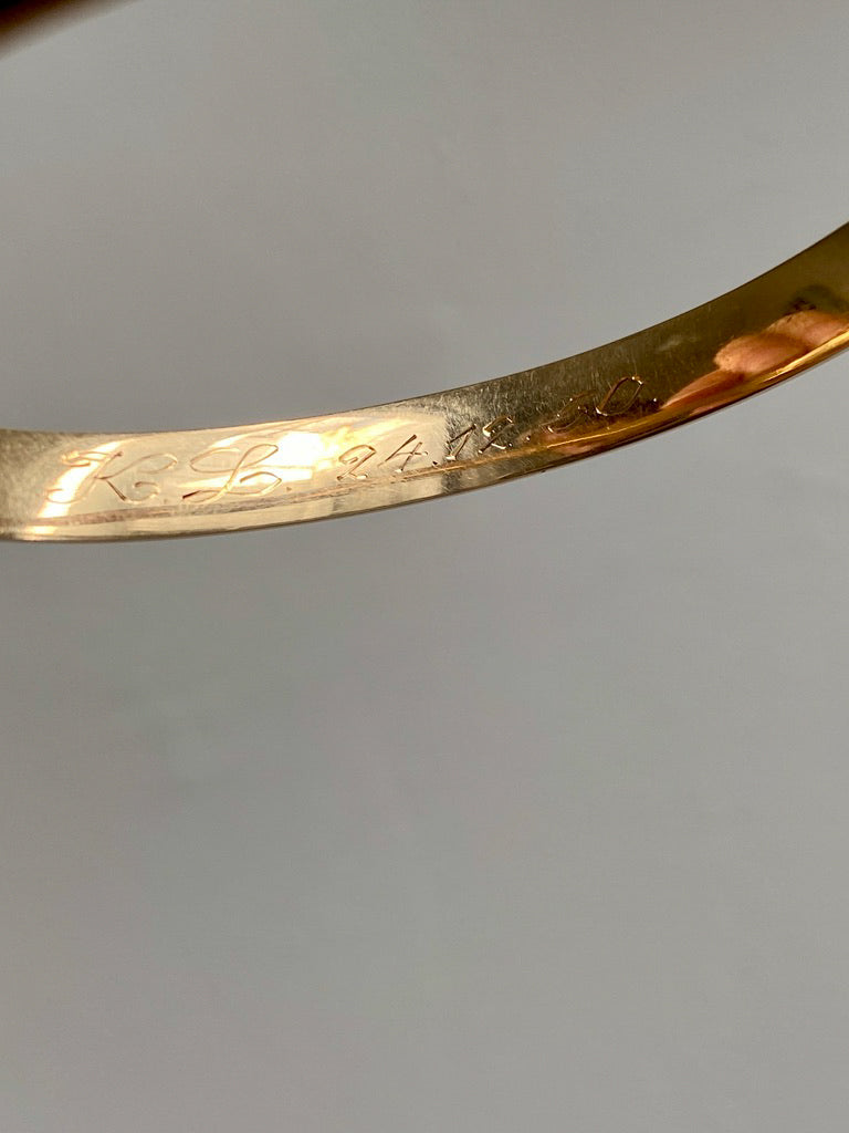 1950 Finnish Hinged Bangle with Botanical Flowers and Leaves Engraved Pattern 14k Yellow Gold - 6.8 inch interior