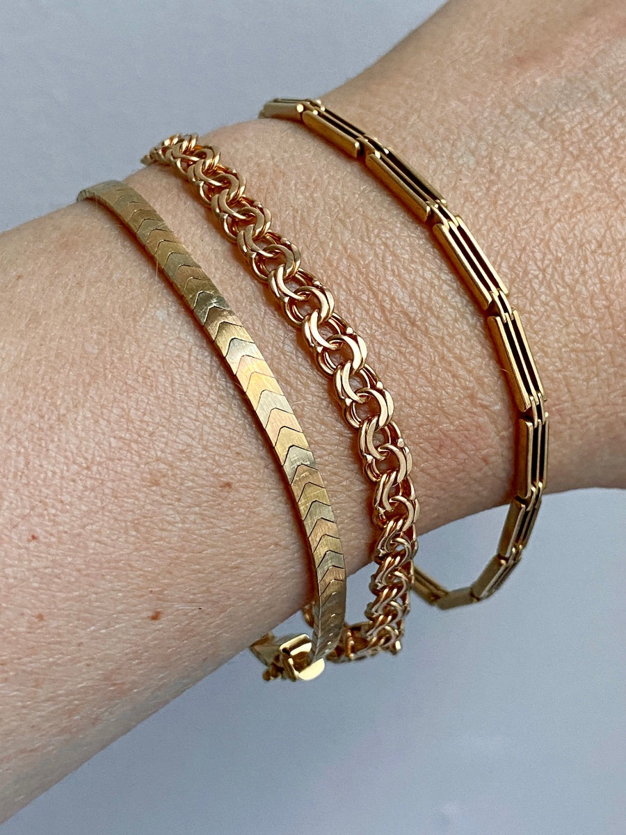 Extraordinary! Antique 18k gold slotted link bracelet - 7 inch length