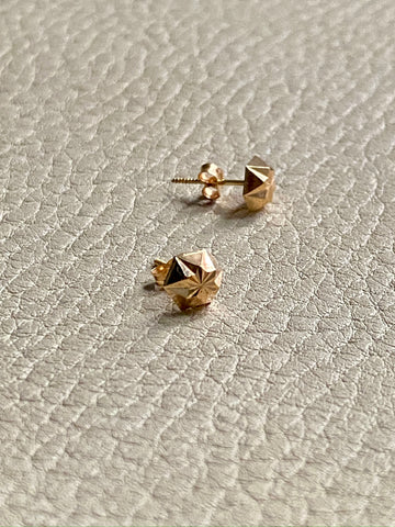 Vintage 18k solid gold starburst stud earrings