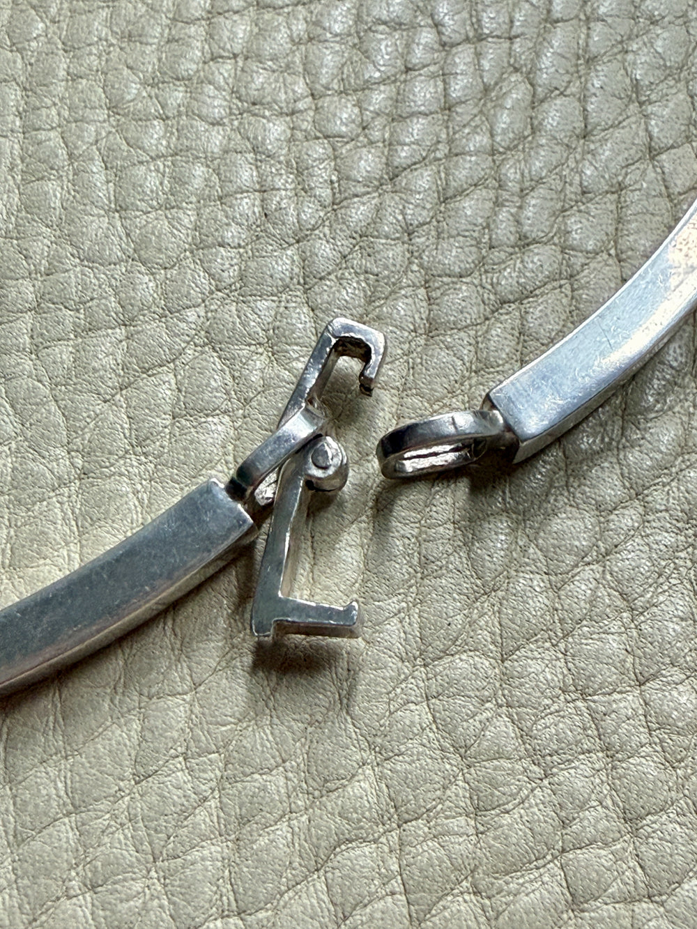 1970s era Vintage Sterling Silver Bar Link Choker Necklace by Franz Scheuerle Quinn – 14.5 inch interior circumference