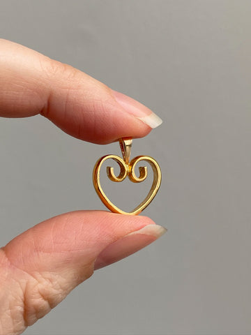 23k and 18k gold Swedish handmade heart pendant - early 20th century era