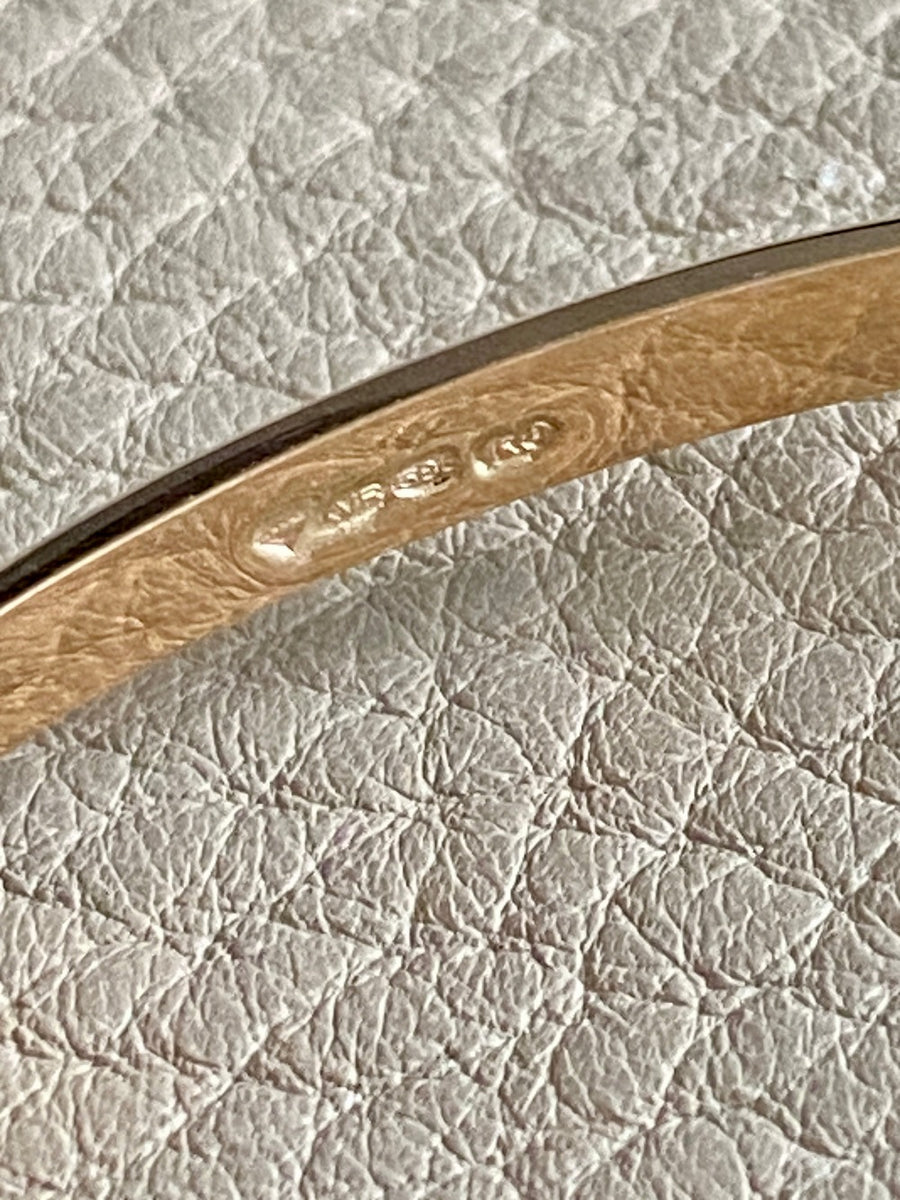 Immaculate! 1994 Finnish vintage 14k gold hinged bangle bracelet