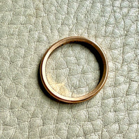 1945 Beveled edge 18k Gold Wedding Band - Size 9