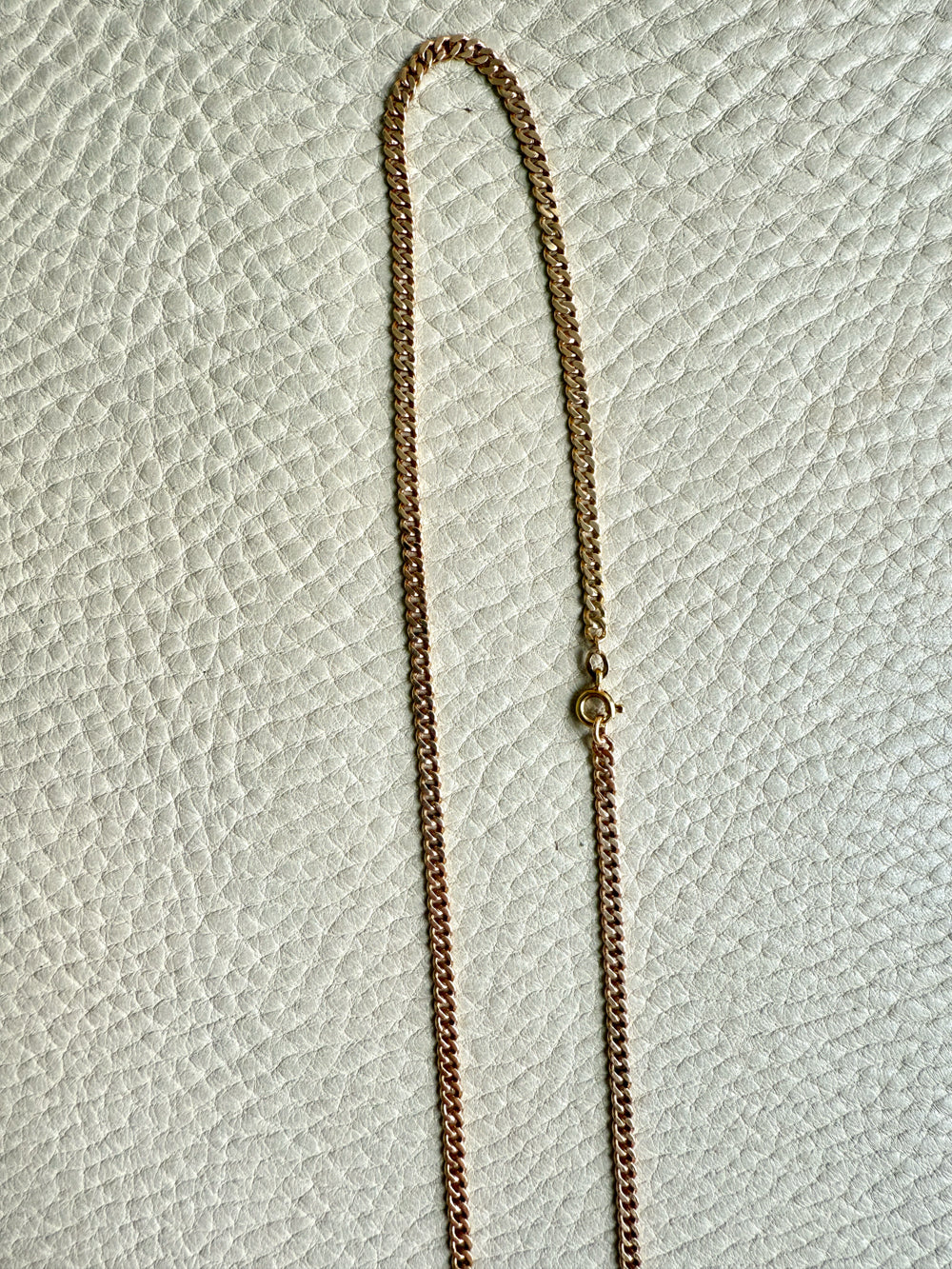 1920s era Pressed Curb Link Chain Necklace in 18k Gold - 20.1 inch length
