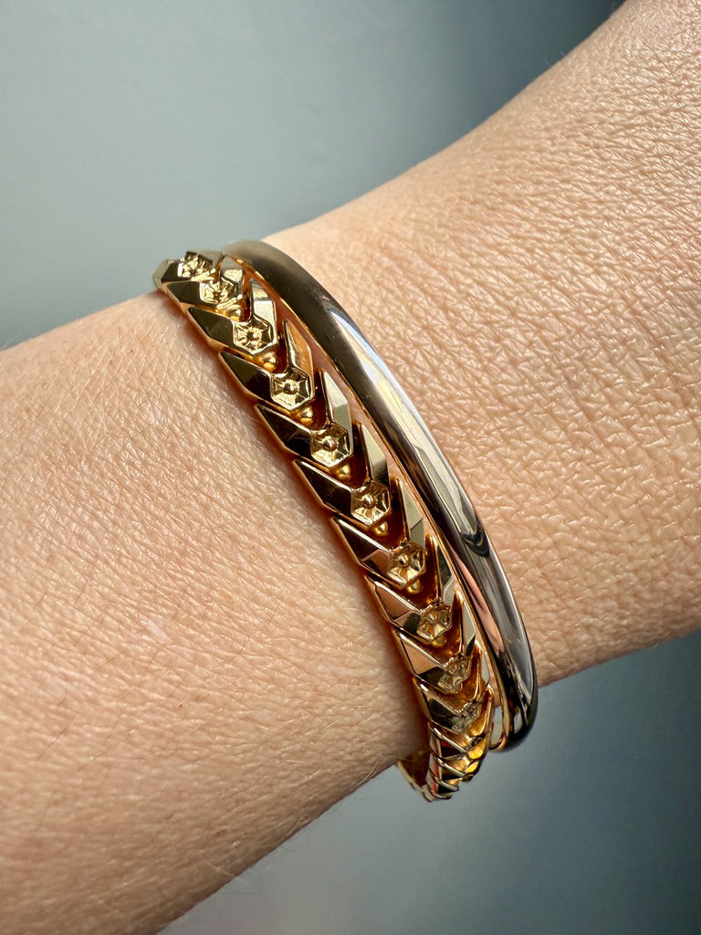 Chevron Dimensional Link Bracelet in 18k Gold - Vintage 1970s era - 7.3 inch length