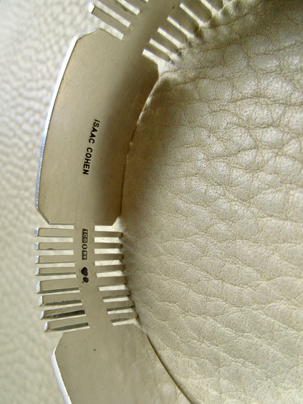 1967 Isaac Cohen signed Bangle Bracelet in 50g Sterling Silver – 8.1 inch interior circumference