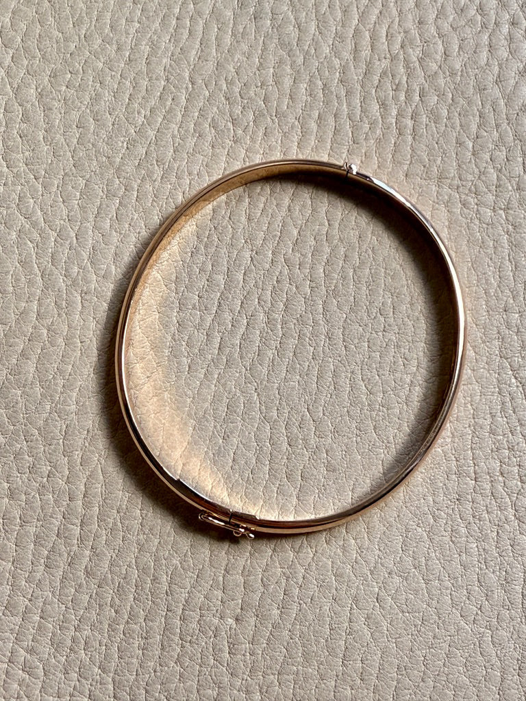 1961 Signed Swedish Vintage SOLID 18k gold hinged bangle 25.1g - 7.25 inch oval interior