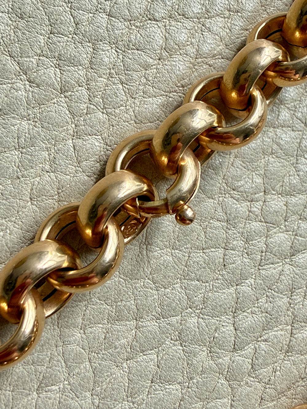 Chubby Vintage 18k Gold Rolo Link Chain Necklace – 16.9 Inch Length