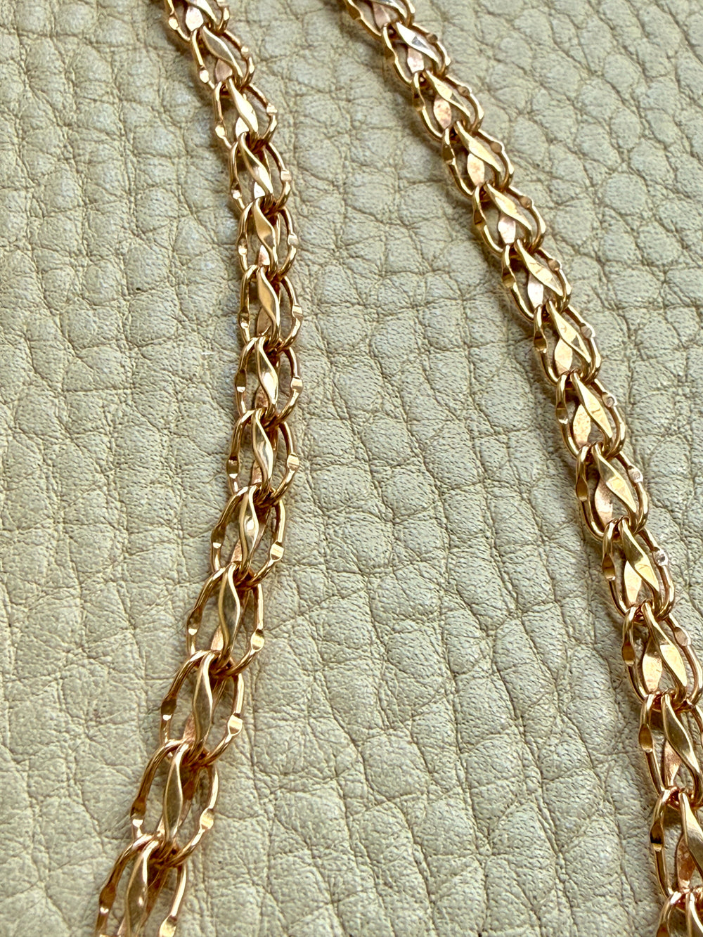 1959 Vintage Signed 18k Gold Tulip Link Chain Necklace – 16.5 Inch Length