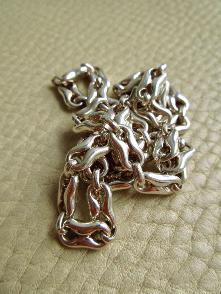 Vintage UK Sterling Silver Puffy Figure-8 Link Necklace 36g – 18 Inch Length
