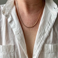 1920s era Pressed Curb Link Chain Necklace in 18k Gold - 20.1 inch length