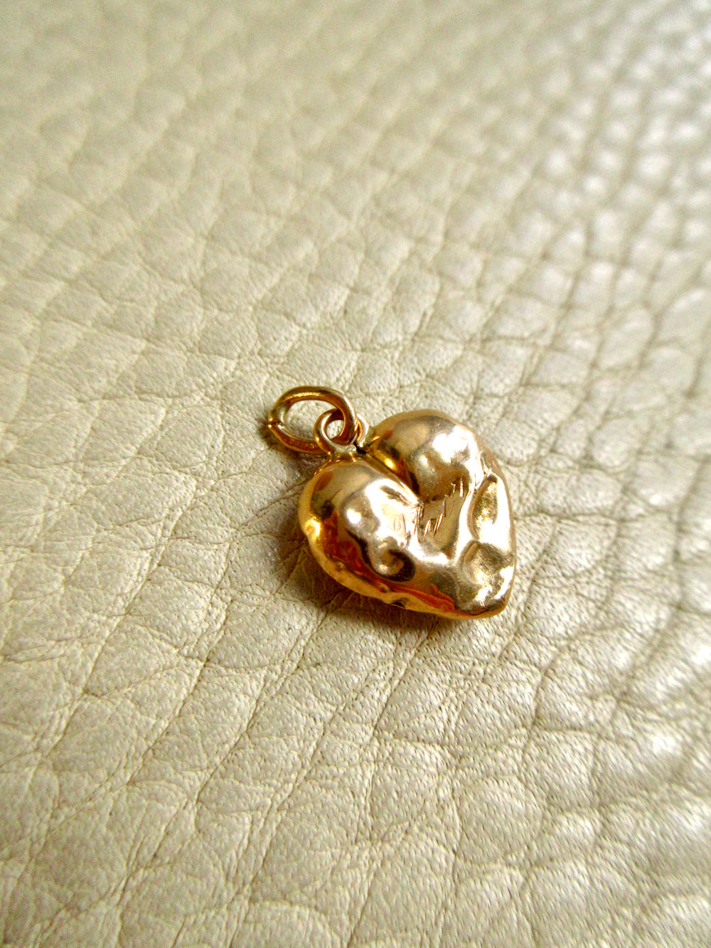 Vintage 18k Gold "Molared" Puffy Heart Charm – 0.75 inch Drop