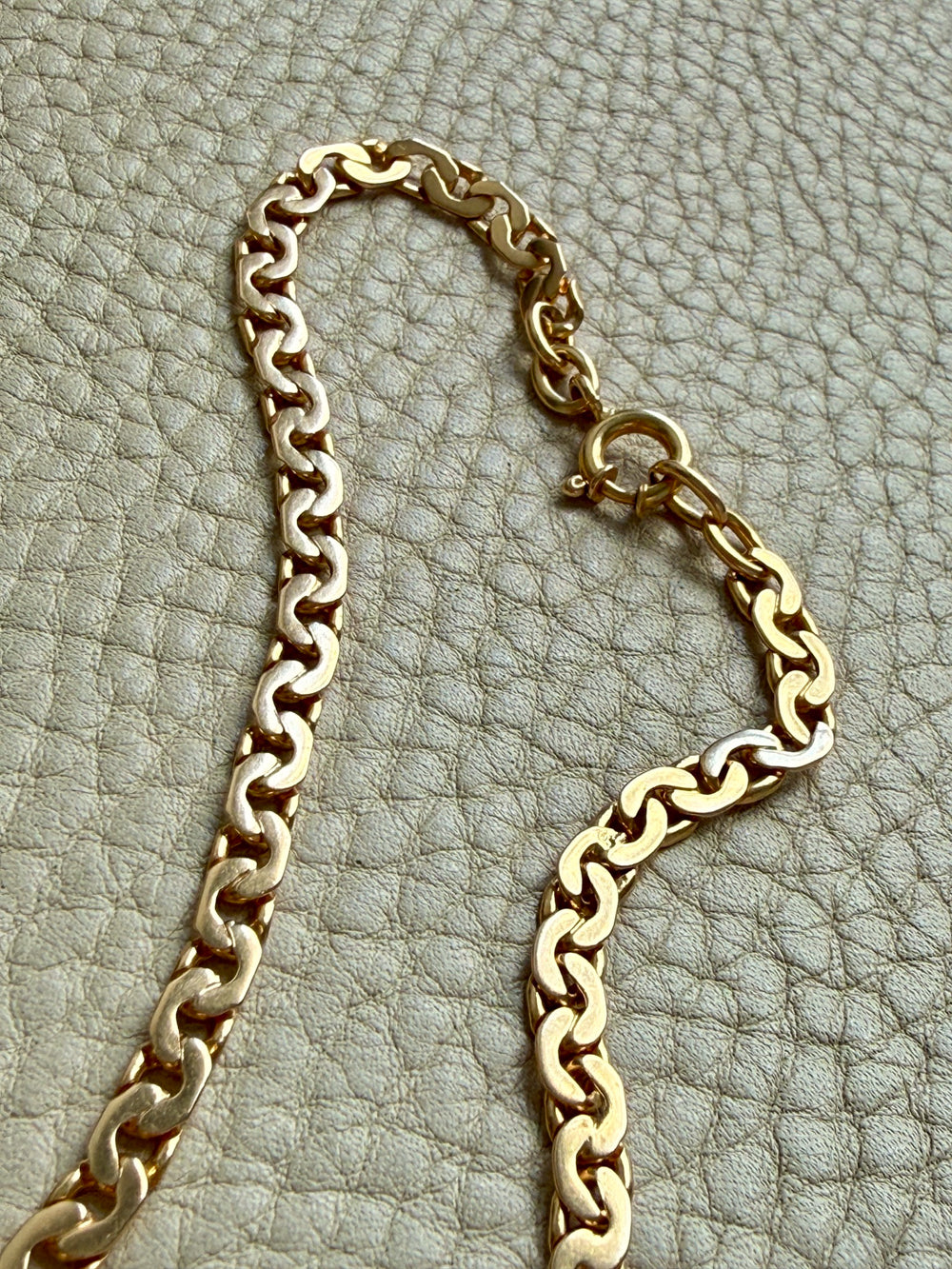 STUNNING Vintage Virola Link Necklace 18k Gold – 22.5 Inch Length