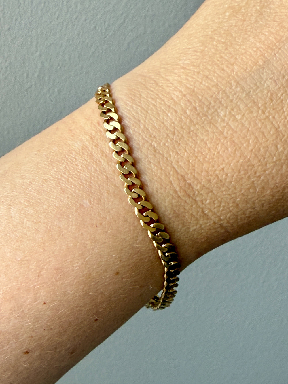 1930 Swedish Vintage Gold Curb Link Bracelet 18k Gold – 8 Inch Length