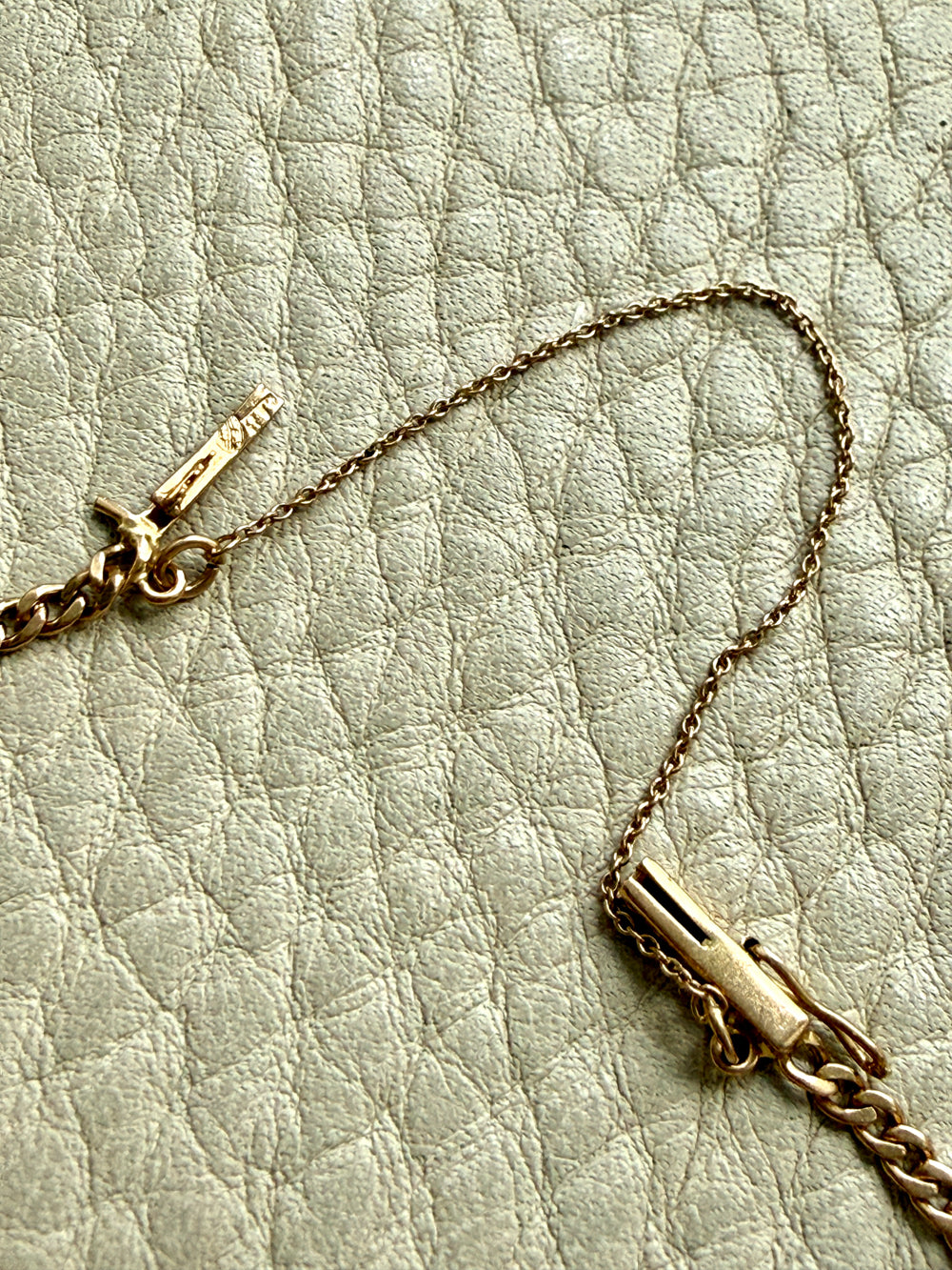 Silky Slender Vintage Swedish 18k Gold Curb Link Bracelet – 7.5 Inch Length