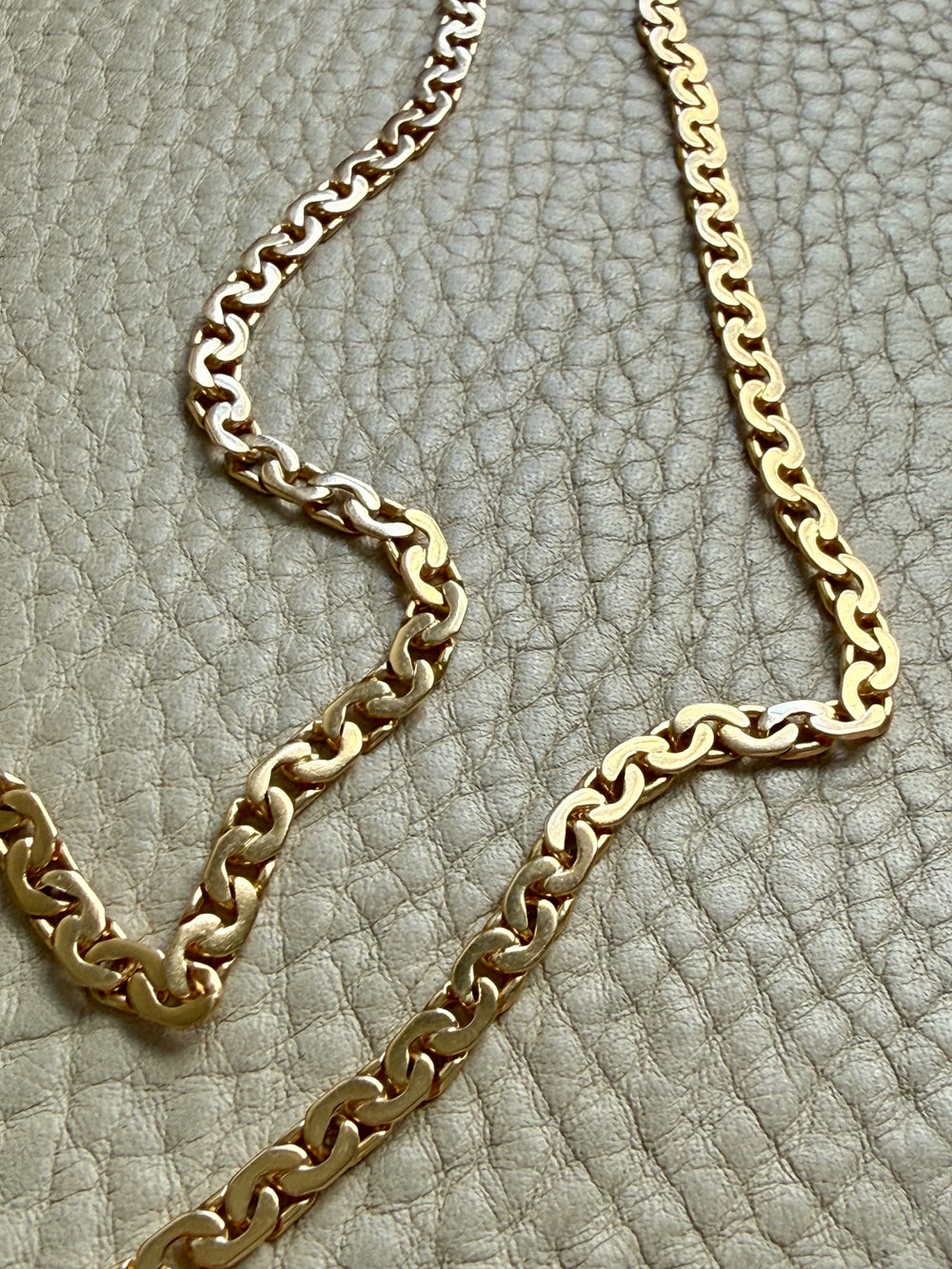 STUNNING Vintage Virola Link Necklace 18k Gold – 22.5 Inch Length