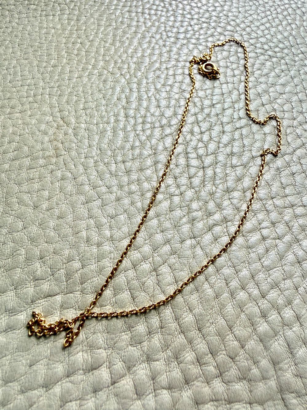 Vintage 18k Yellow Gold 1mm Cable Chain Necklace - 15.9 inch length