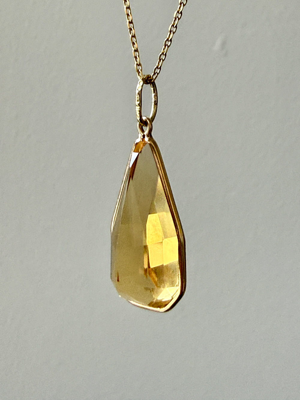 Midcentury Era 18k gold Large Droplet Faceted Citrine Pendant - 1.5 inch length