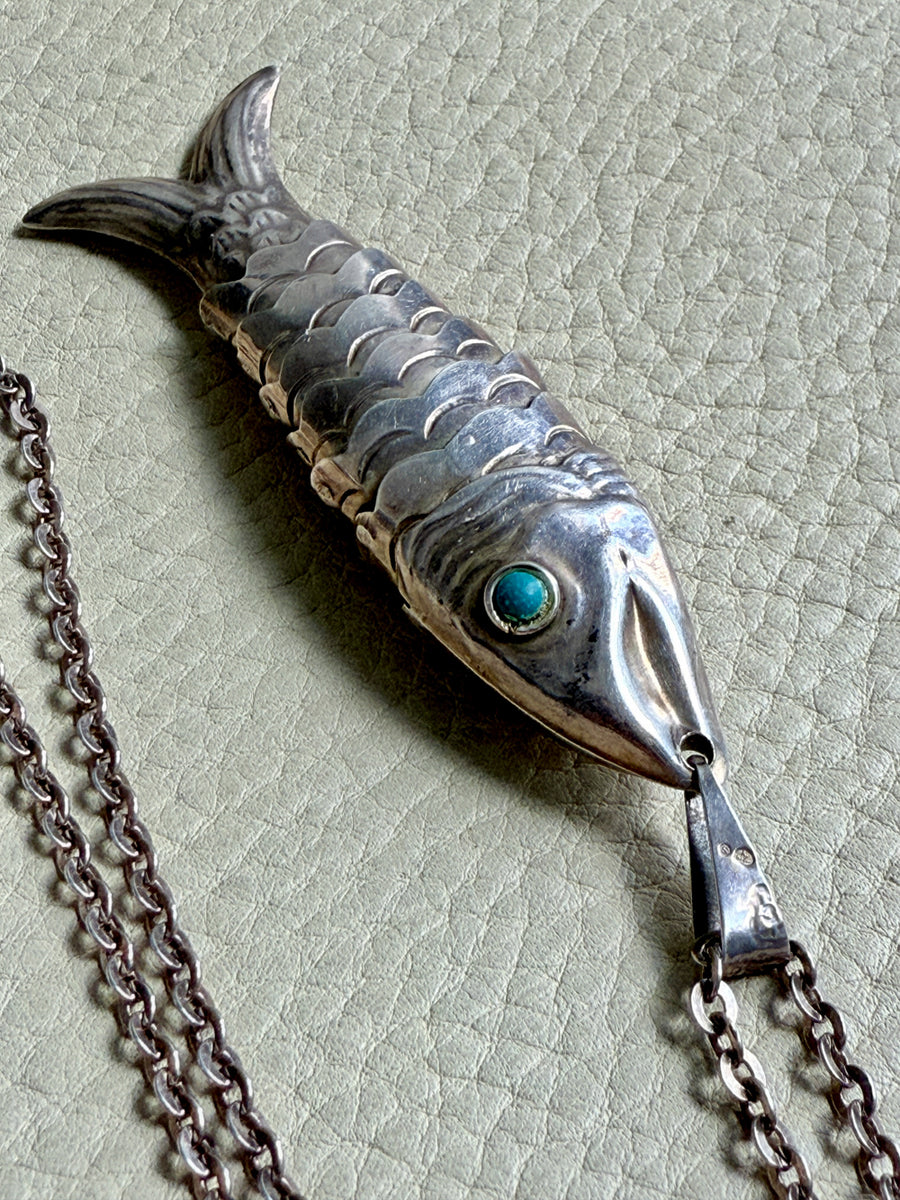 Midcentury era Silver Articulated Fish Pendant Necklace - 27.8 inch length