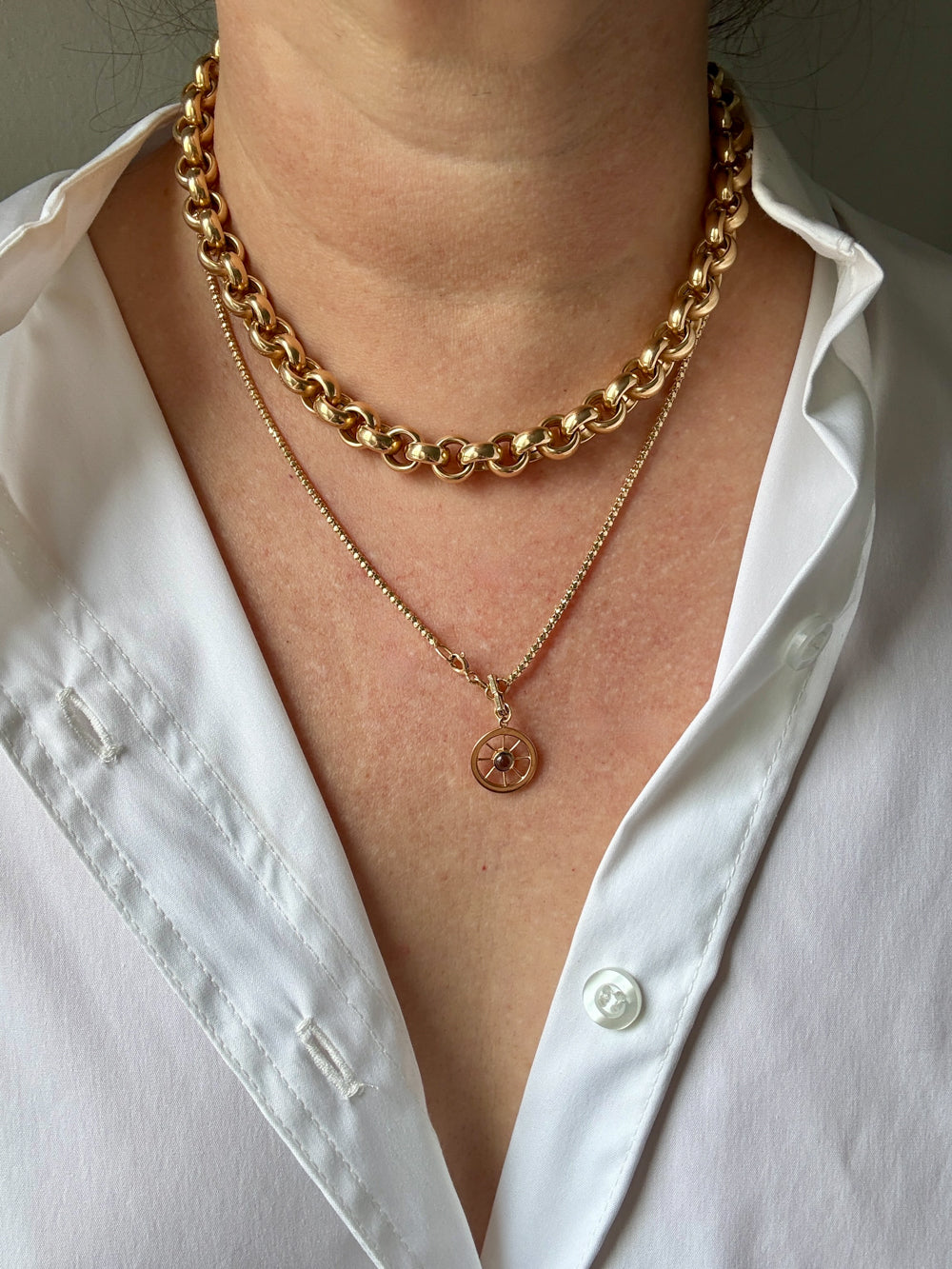 14k Gold Round Honeycomb Link Necklace with Charm Holder– 19.5 Inches