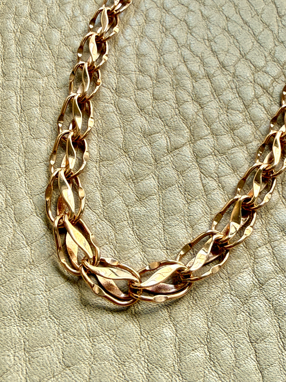 1959 Vintage Signed 18k Gold Tulip Link Chain Necklace – 16.5 Inch Length