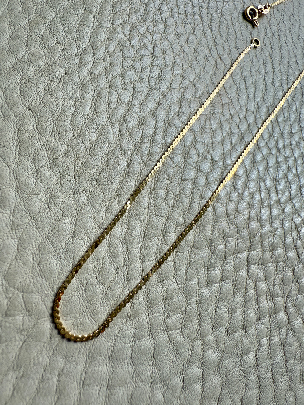 Skinny Vintage Italian S-chain in 18k gold - 16.75 inch length