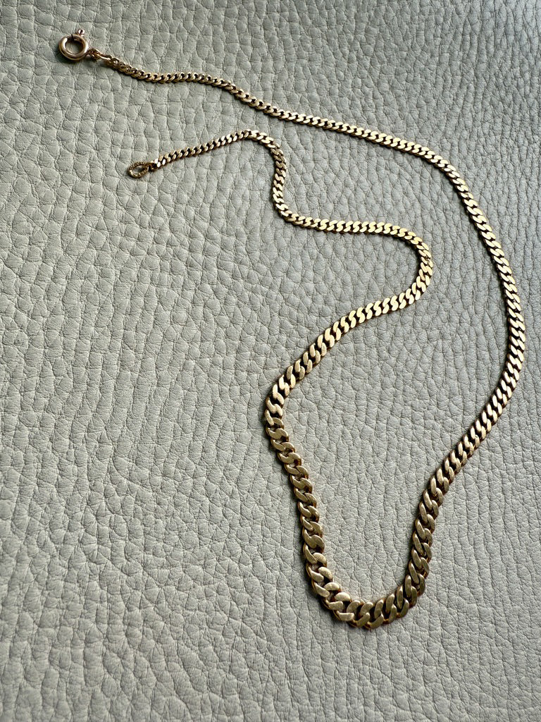 1923-1965 Swedish 18k gold pressed curb link necklace, graduated width - 17.3 inch length