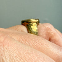 Unique! 18k Gold Vintage Signed Hammer Finish Signet Ring - Size 6.75-7