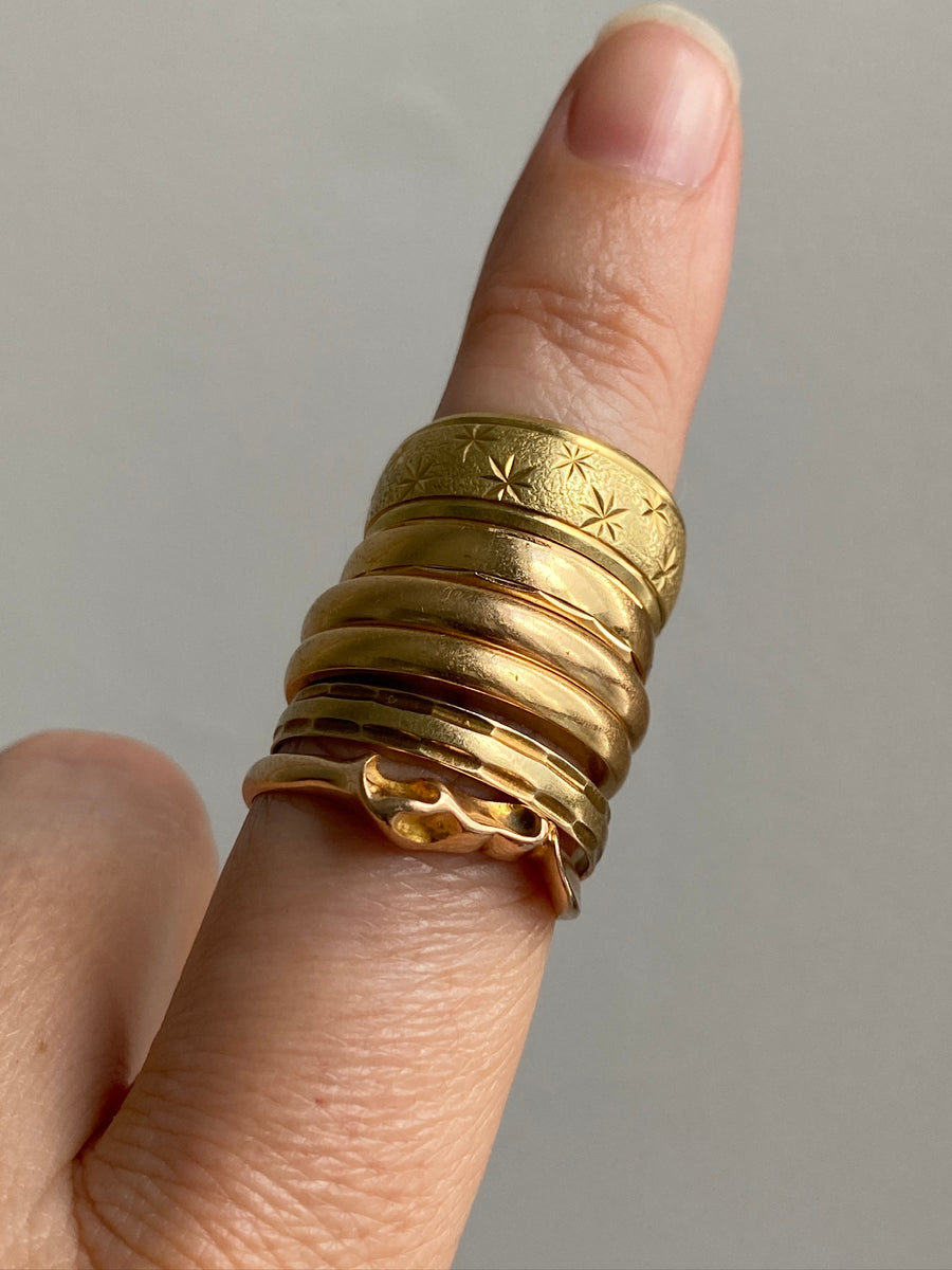 1950s Swedish vintage 18k gold band ring - size 7