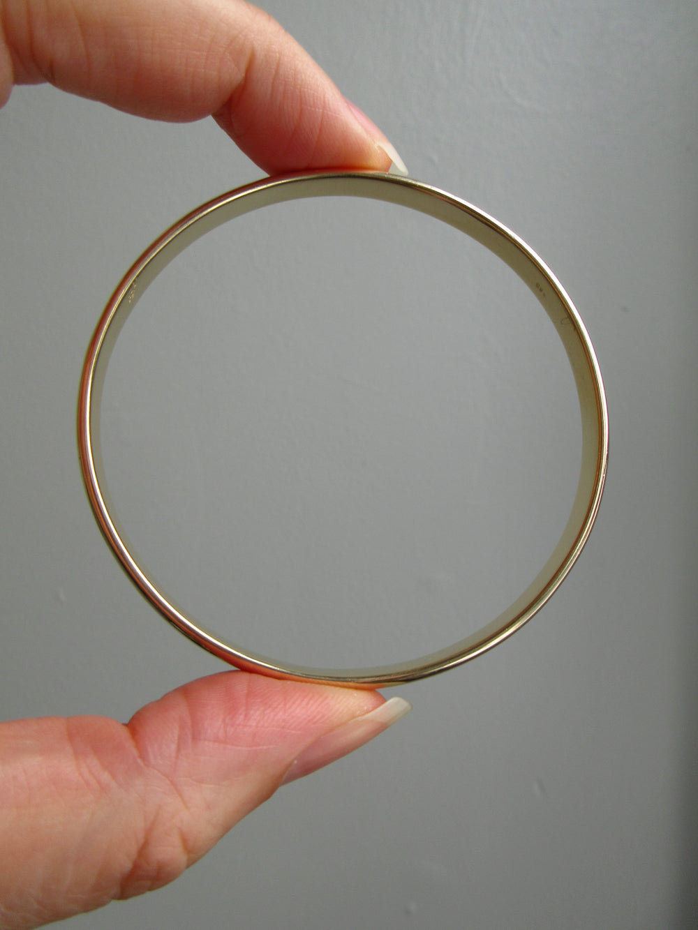 SOLID! 30 gram Vintage 14k Gold Bangle Bracelet – 8 Inch Interior Circumference
