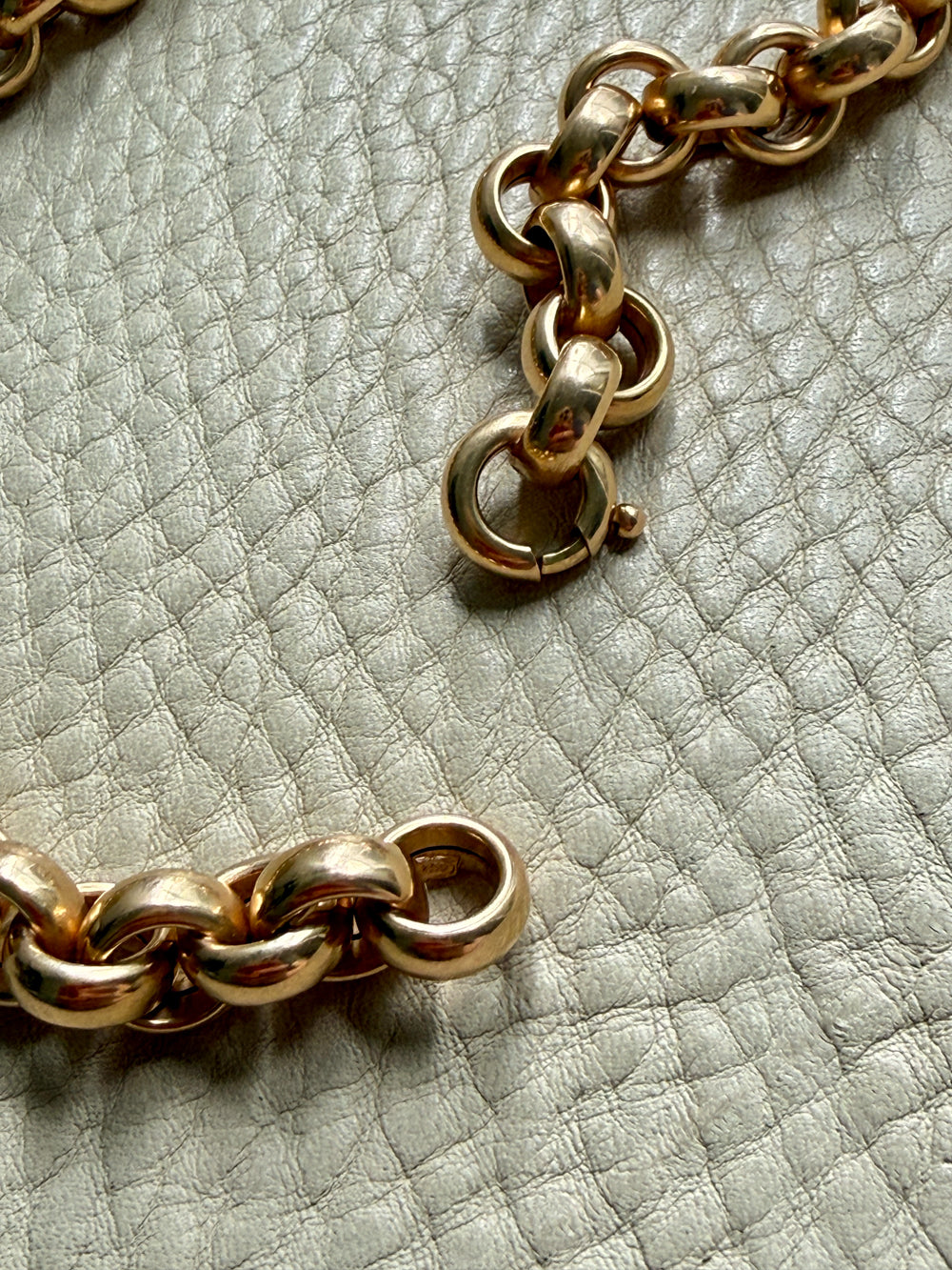 Chubby Vintage 18k Gold Rolo Link Chain Necklace – 16.9 Inch Length